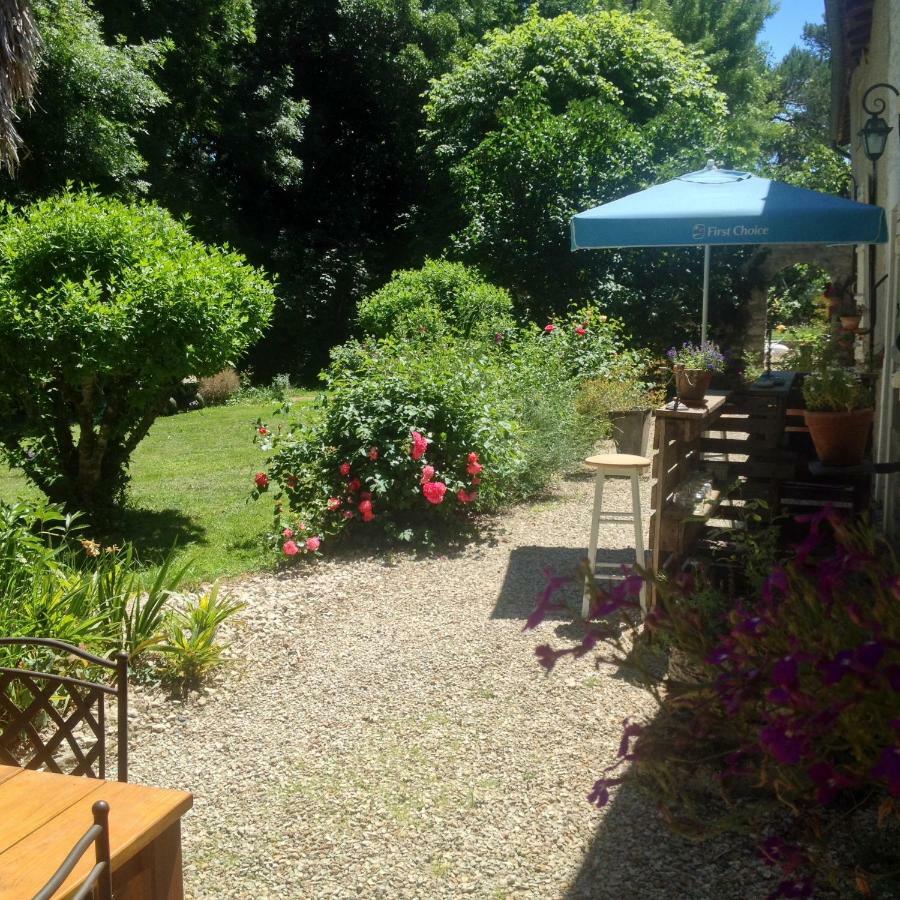 Gite Du Calme 3 Star Bed & Breakfast Cognac Cherac Экстерьер фото